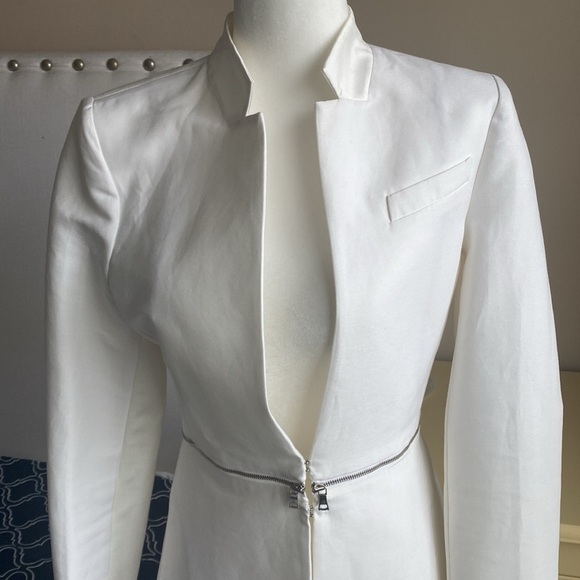 BCBGMaxAzaria Cream Coat Size XS - Picture 2 of 6